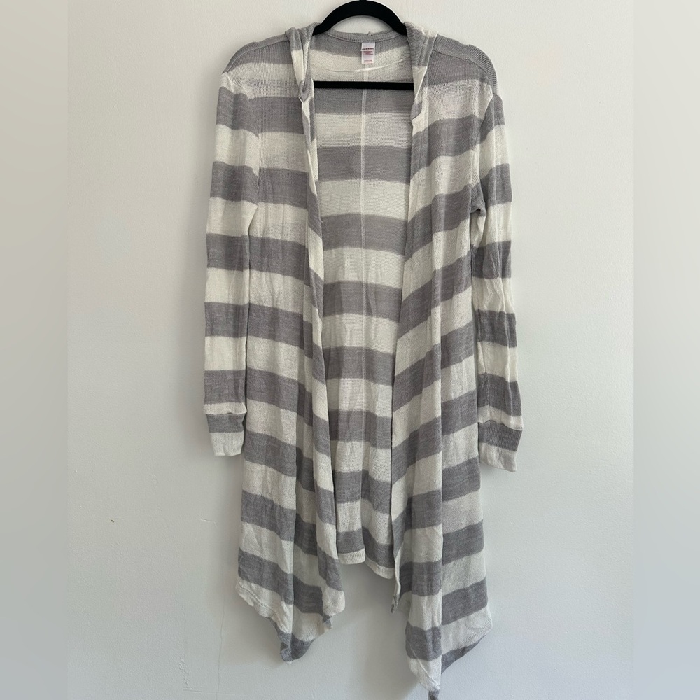 BONGO Women's Gray and White‎ Striped Cardigan